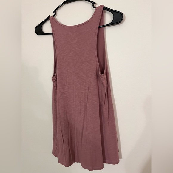 Women's tank tops - Picture 3 of 9